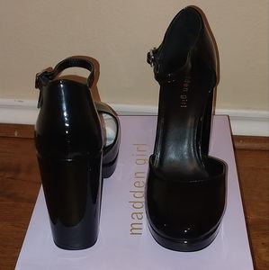 Madden Girl, size 9, Black Mary-Jane Platform